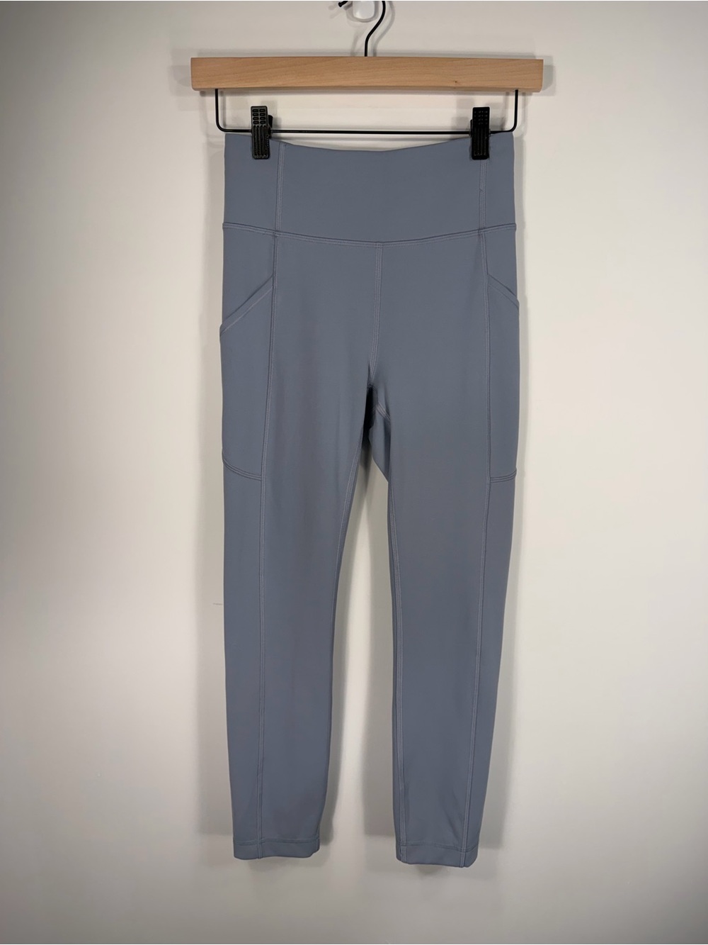 Lululemon Athletica High-Waist Blue Gray Active Pocket Cropped Leggings